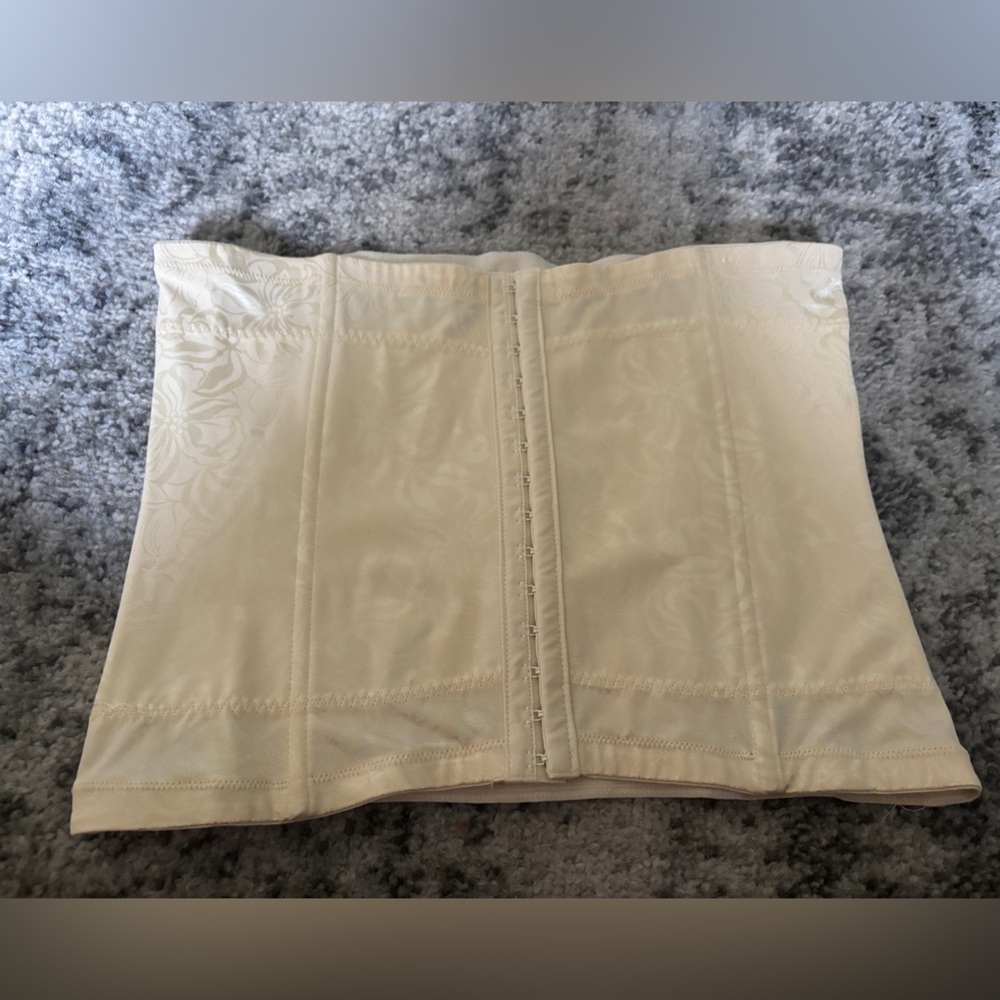 NWOT Maidenform Firm Control Shapewear Waist Cincher Blush Beige Size XL